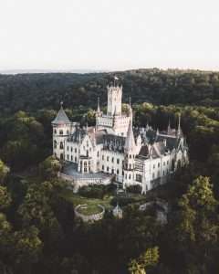 Hildesheim i zamek w Marienburgu